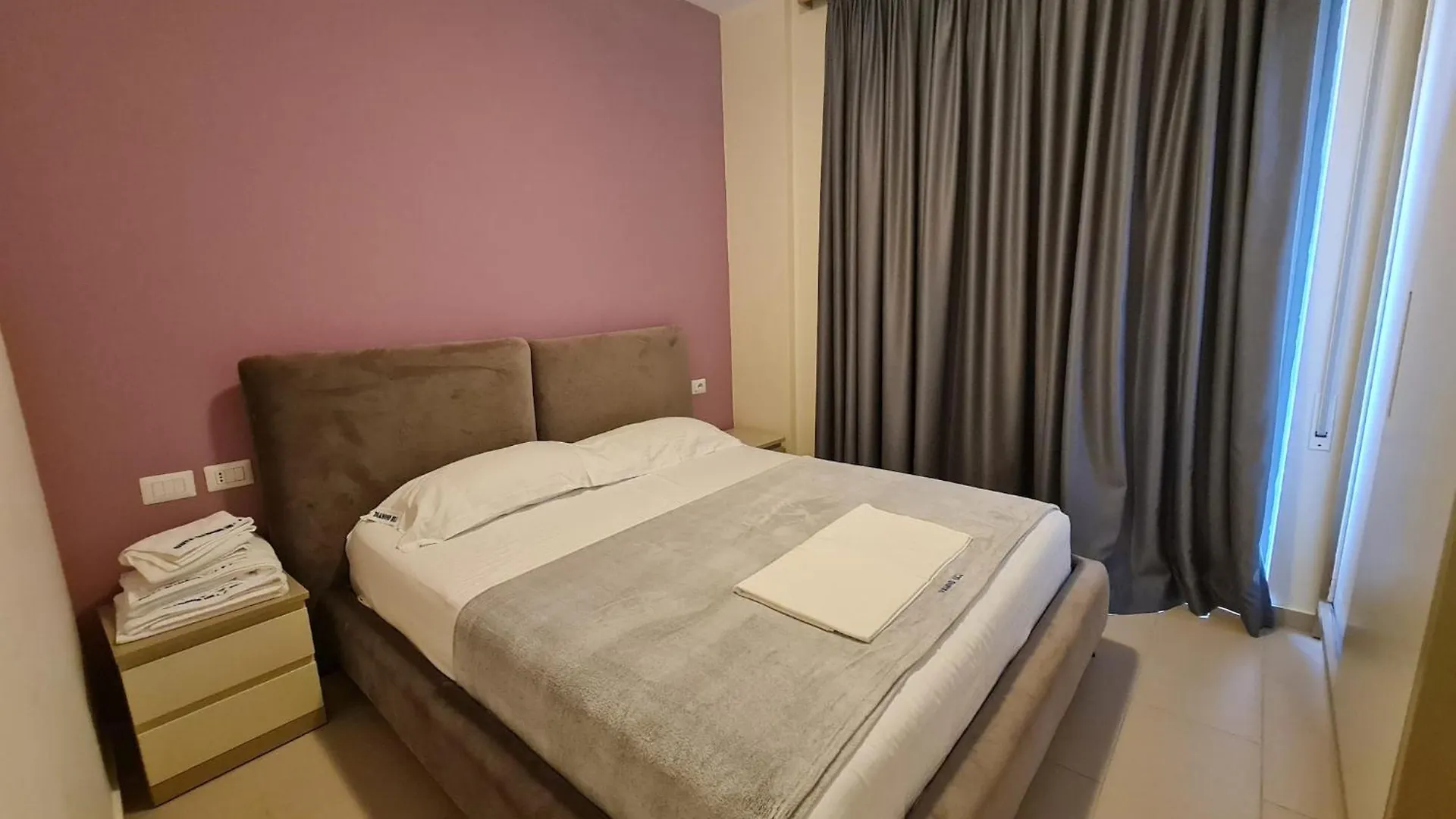 Spacious Apartment For Five Guests Gjirokastër 0*,  Albánie