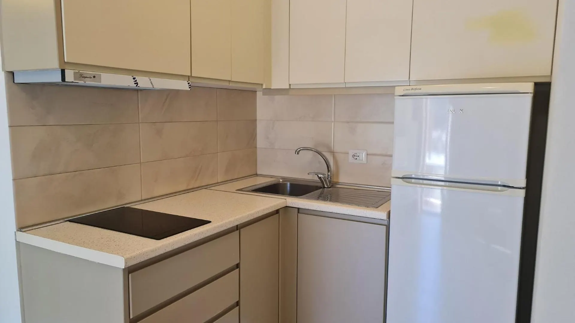 Spacious Apartment For Five Guests Gjirokastër 0*,