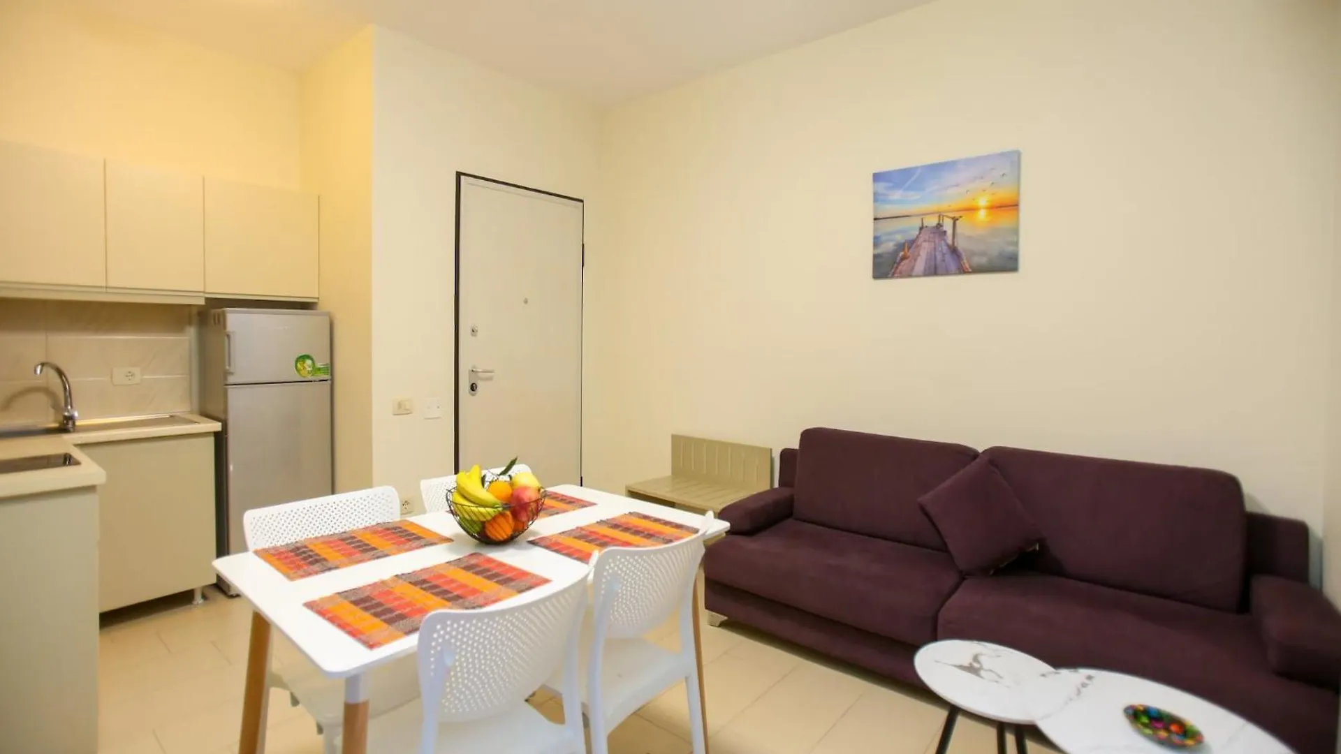 Spacious Apartment For Five Guests Gjirokastër