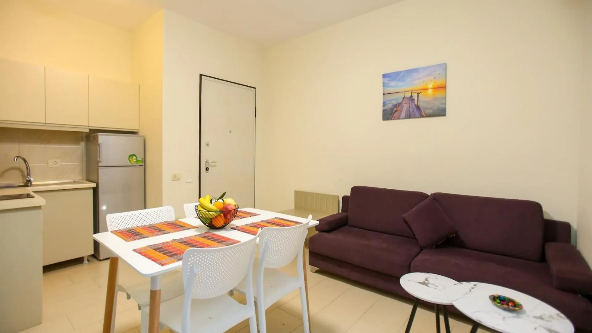 Spacious Apartment For Five Guests Gjirokastër